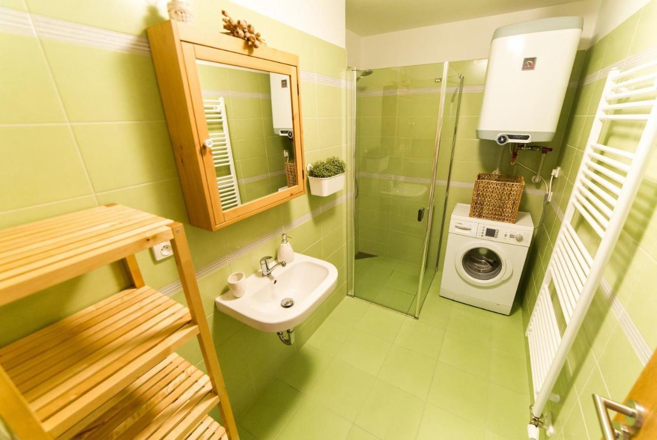 Ferienwohnung Apartman Ctyrlistek Lipno Lipno nad Vltavou Exterior foto